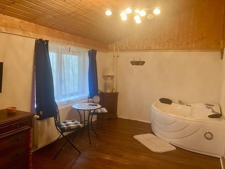 Schwarzwald Escape Guest House Gorwihl Екстериор снимка